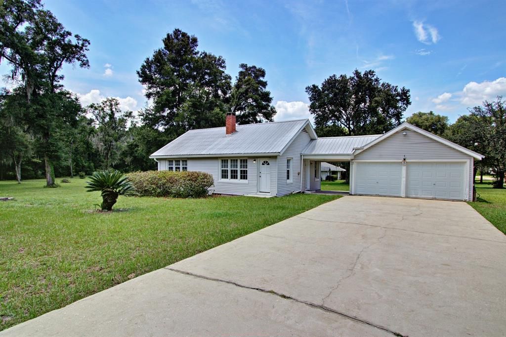 Recently Sold: $198,000 (2 beds, 1 baths, 816 Square Feet)