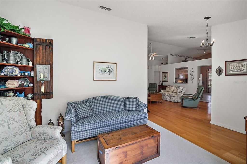 For Sale: $244,000 (2 beds, 2 baths, 1427 Square Feet)