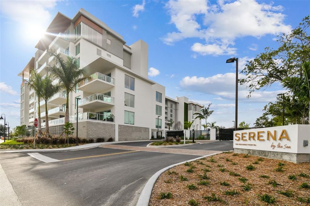 Recently Sold: $1,370,000 (2 beds, 2 baths, 1431 Square Feet)