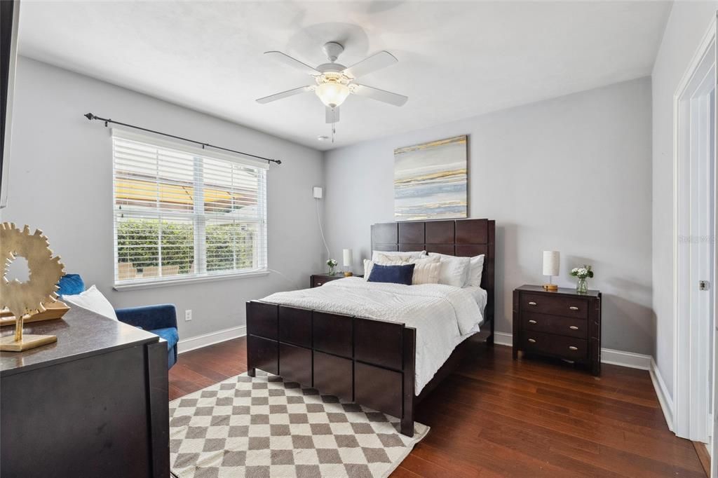 For Sale: $355,000 (3 beds, 2 baths, 1554 Square Feet)