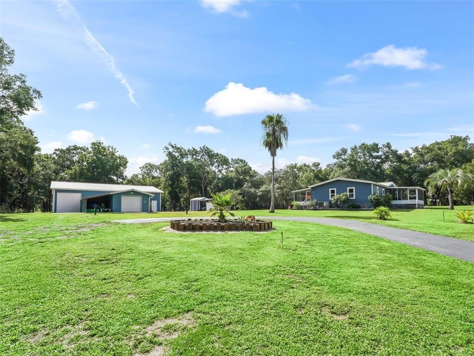 For Sale: $495,000 (3 beds, 2 baths, 1404 Square Feet)