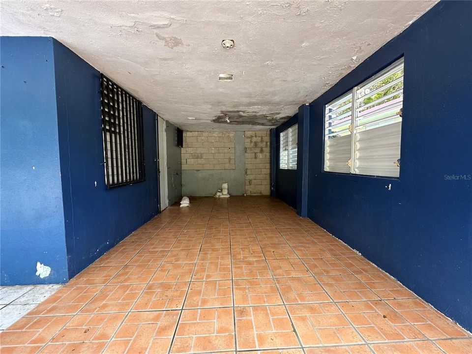 Vendido Recientemente: $74,900 (2 camas, 1 baños, 850 Pies cuadrados)