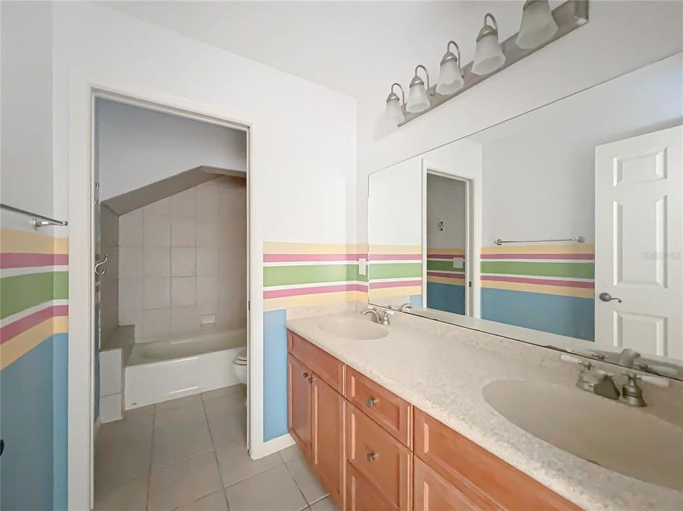 2nd Floor Hall Bath