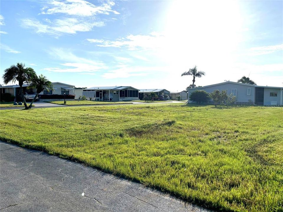 En Venta: $64,000 (0.15 acres)