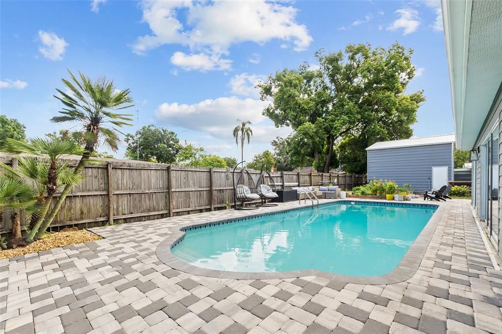 Active With Contract: $409,995 (3 beds, 3 baths, 2038 Square Feet)