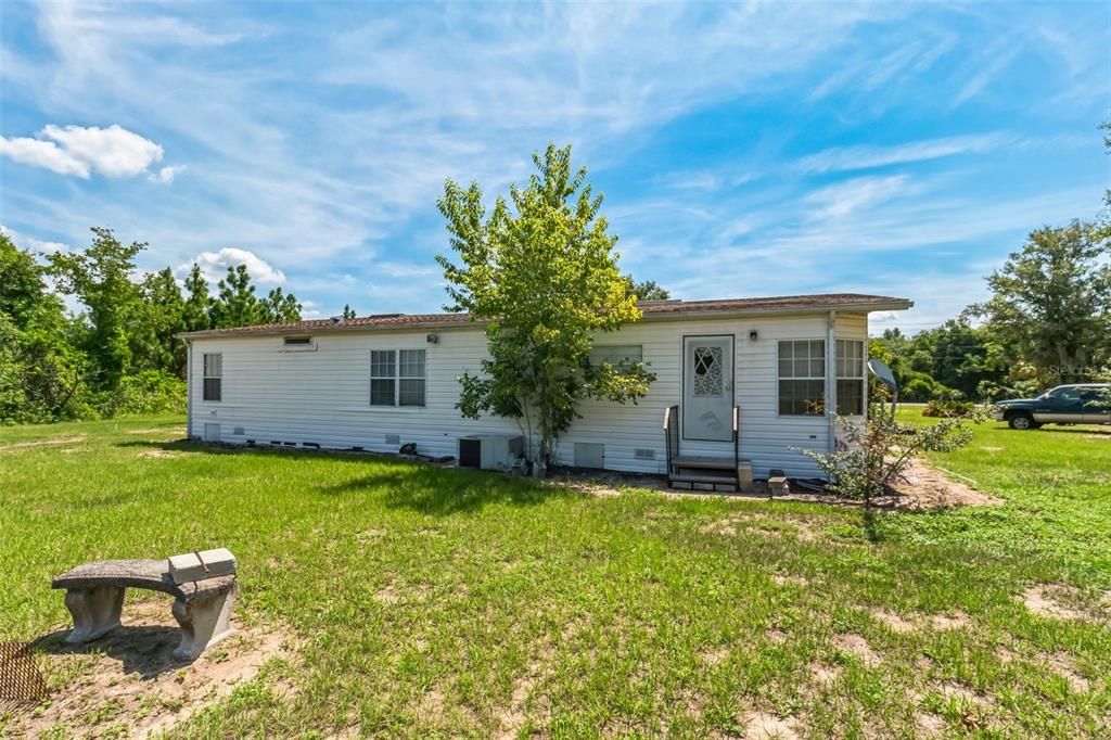 Недавно продано: $169,900 (3 спален, 2 ванн, 1512 Квадратных фут)