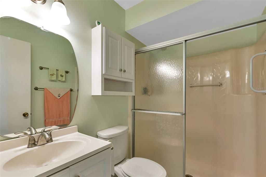 Active With Contract: $149,500 (2 beds, 2 baths, 886 Square Feet)