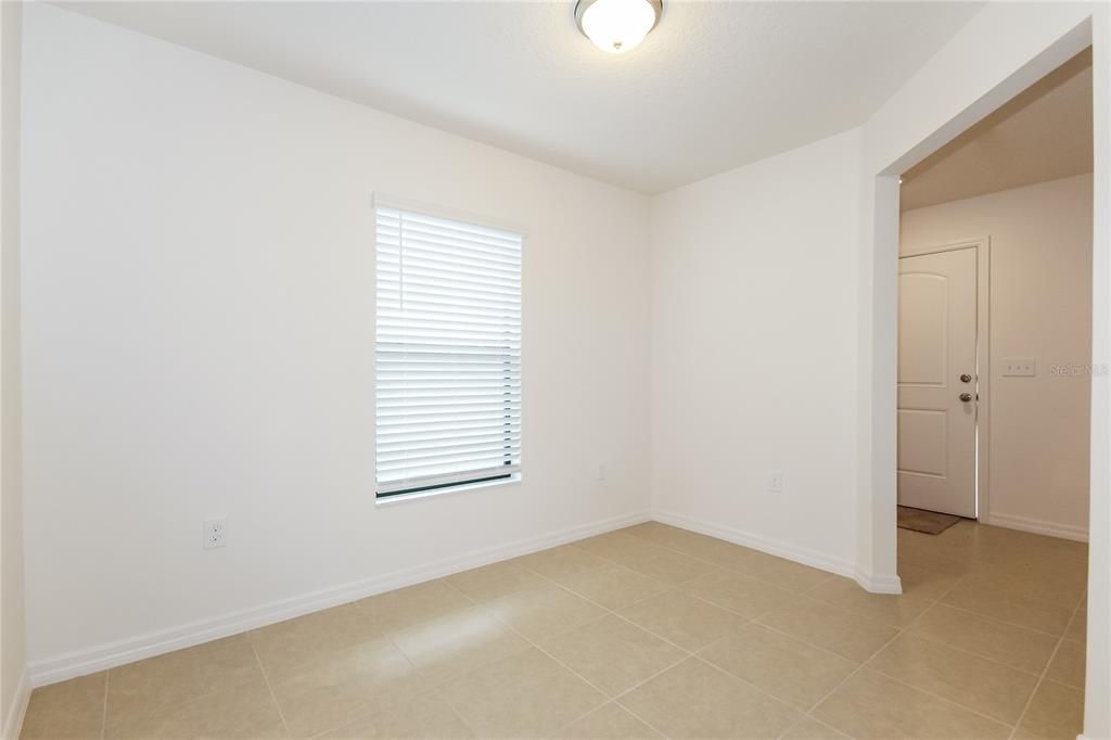 Active With Contract: $1,980 (3 beds, 2 baths, 1541 Square Feet)