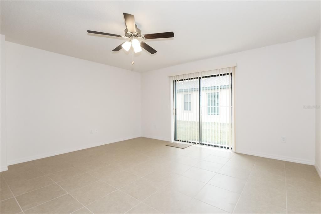 Active With Contract: $1,980 (3 beds, 2 baths, 1541 Square Feet)