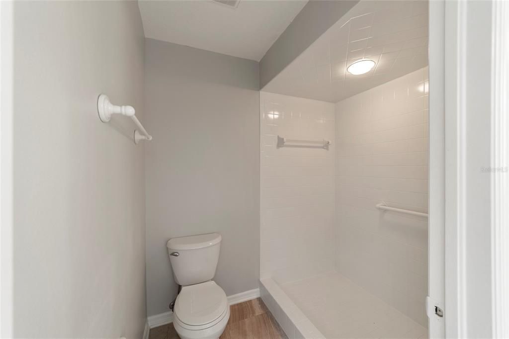 For Sale: $399,900 (3 beds, 2 baths, 1412 Square Feet)