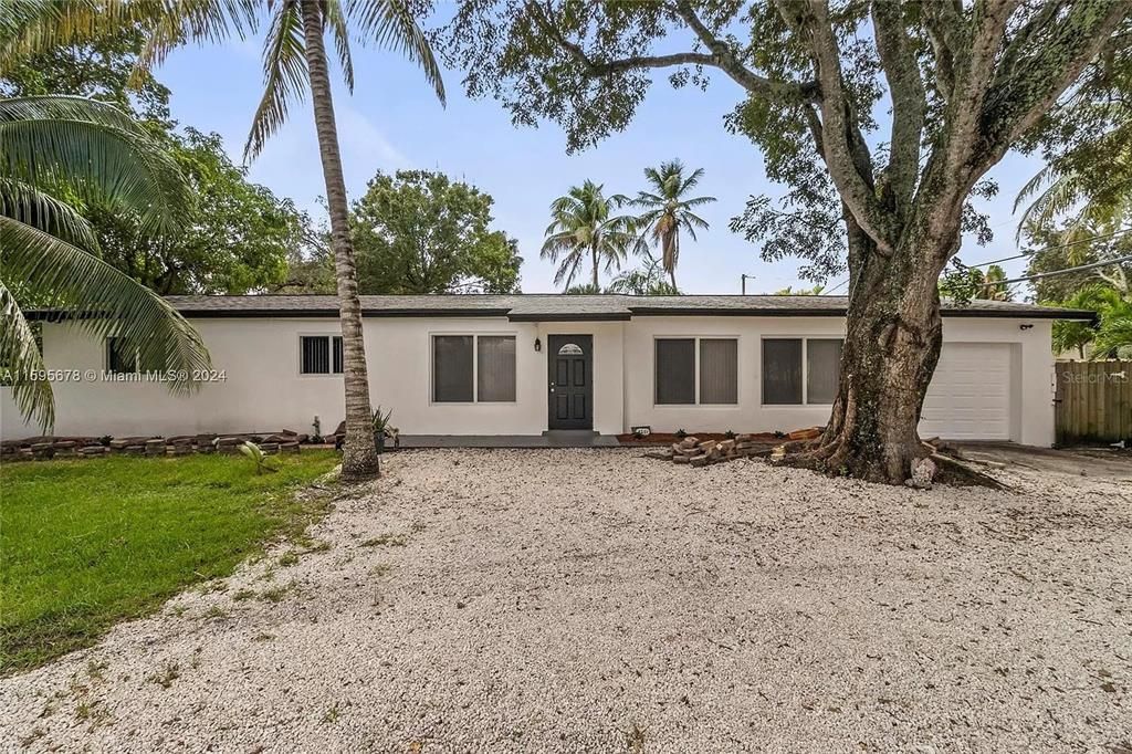 Recently Sold: $500,000 (3 beds, 2 baths, 1450 Square Feet)