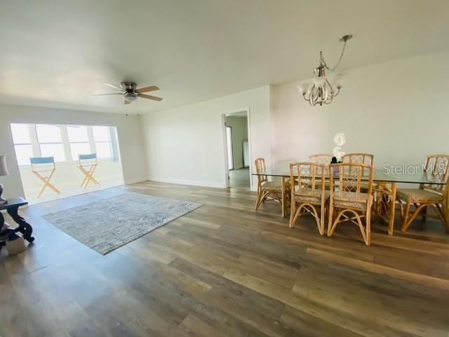 Active With Contract: $1,995 (2 beds, 2 baths, 1605 Square Feet)