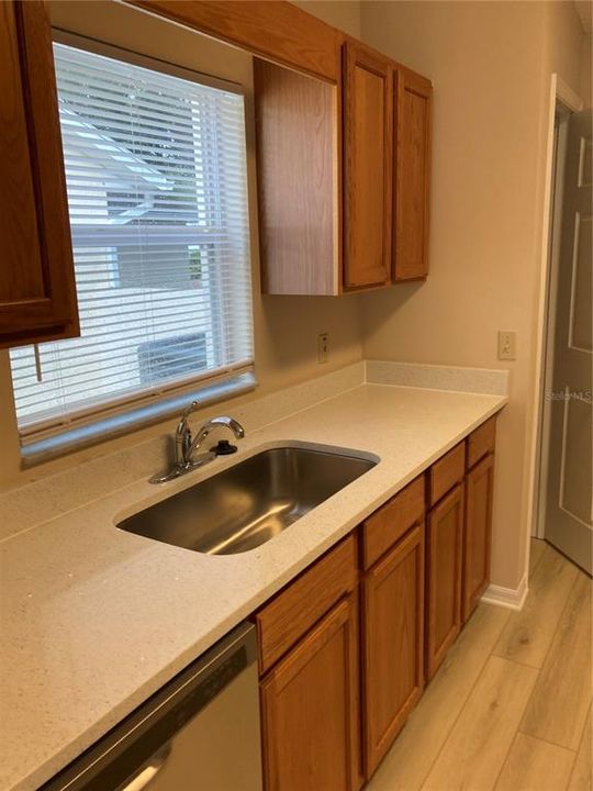 Recently Rented: $2,000 (2 beds, 2 baths, 1429 Square Feet)