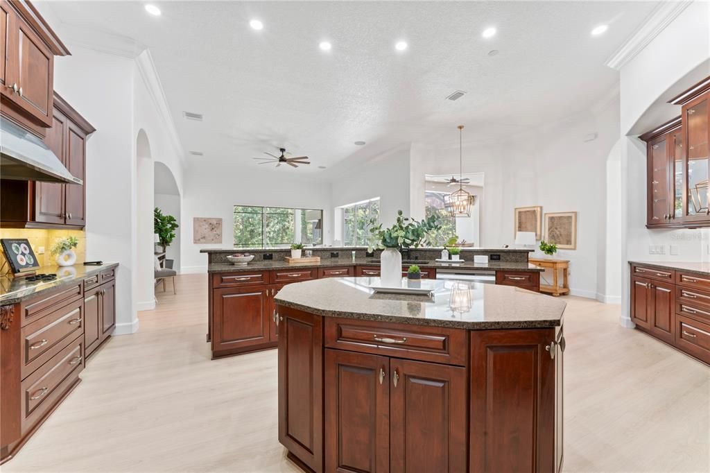 Active With Contract: $1,325,000 (5 beds, 5 baths, 4694 Square Feet)