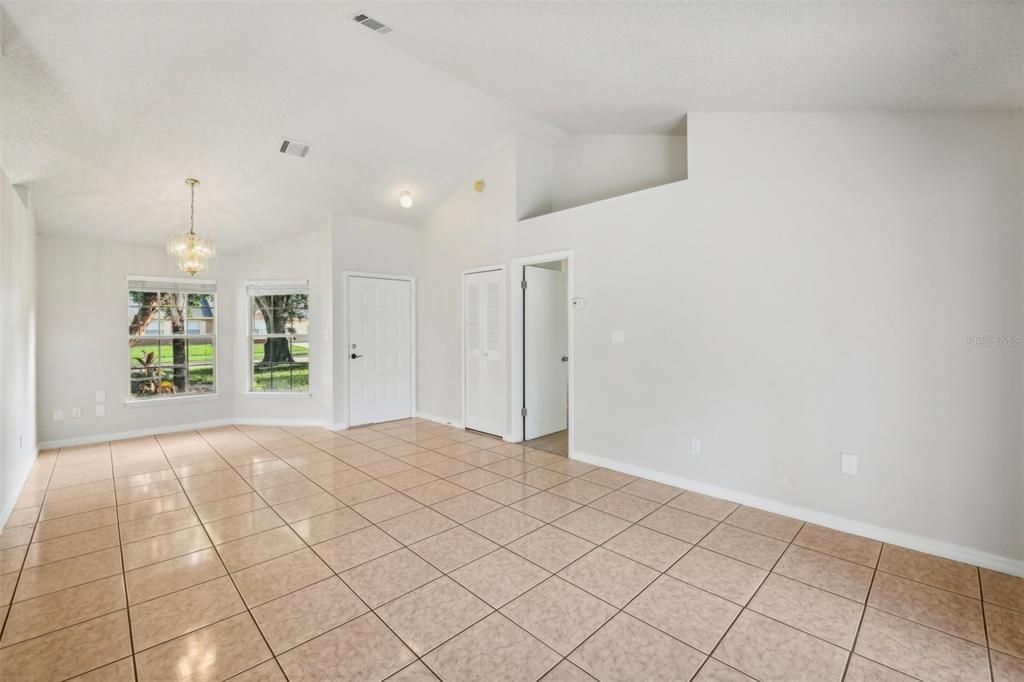 For Sale: $332,500 (3 beds, 2 baths, 1455 Square Feet)