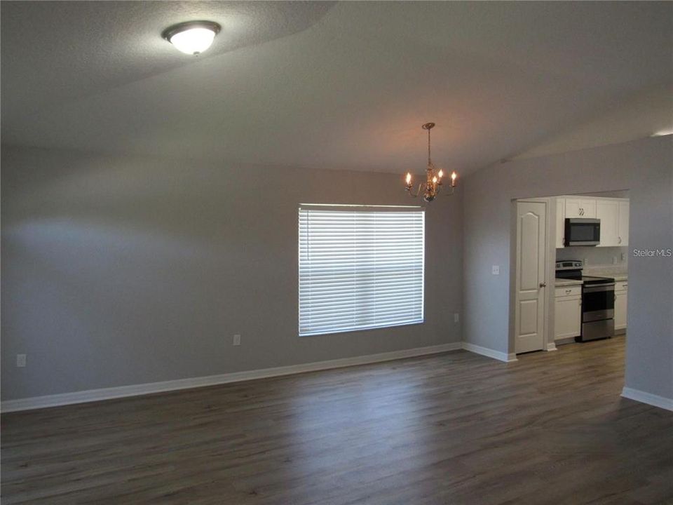 Active With Contract: $1,900 (4 beds, 2 baths, 2046 Square Feet)