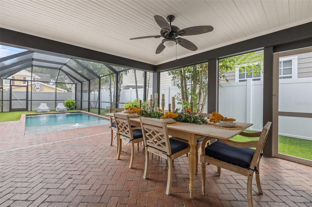 Covered patio for Al Fresco dining