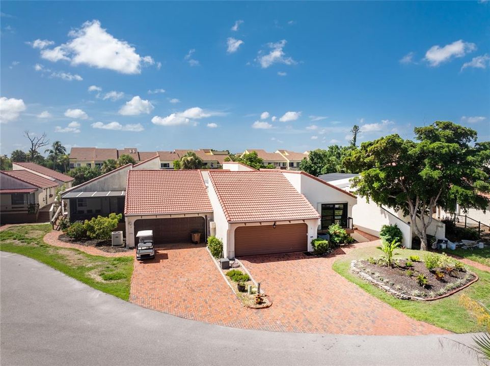 For Sale: $599,000 (3 beds, 2 baths, 2185 Square Feet)