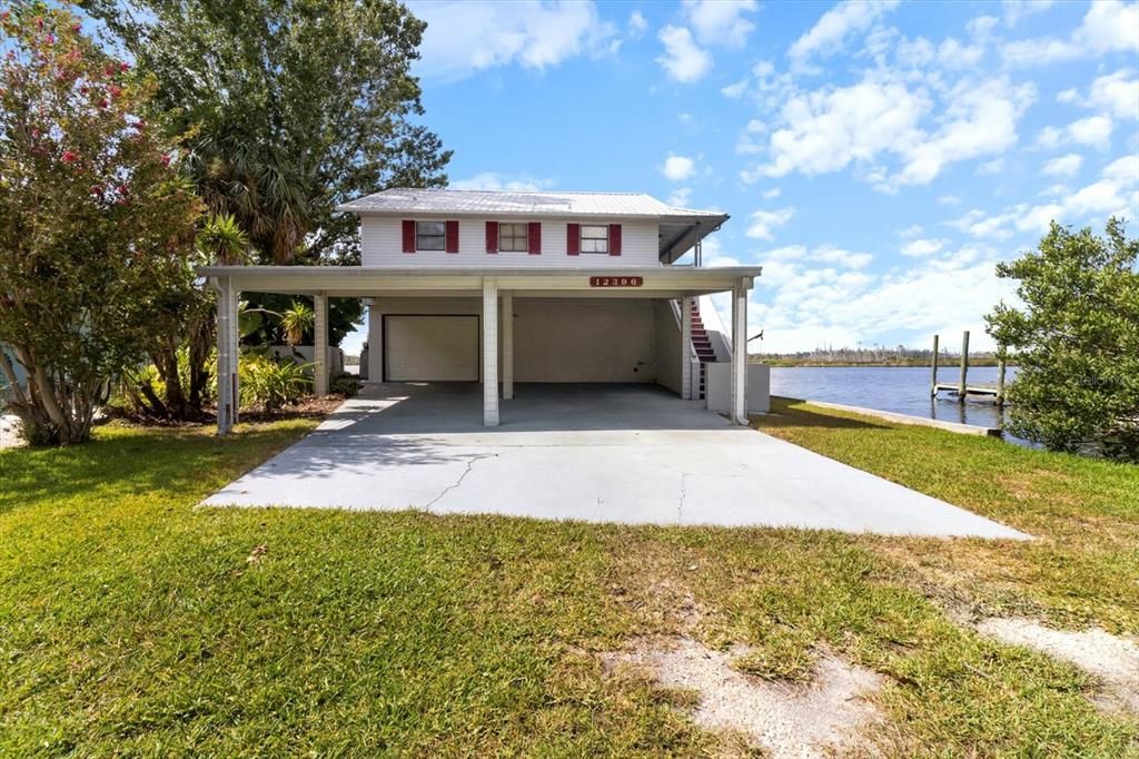 For Sale: $749,000 (2 beds, 2 baths, 1444 Square Feet)