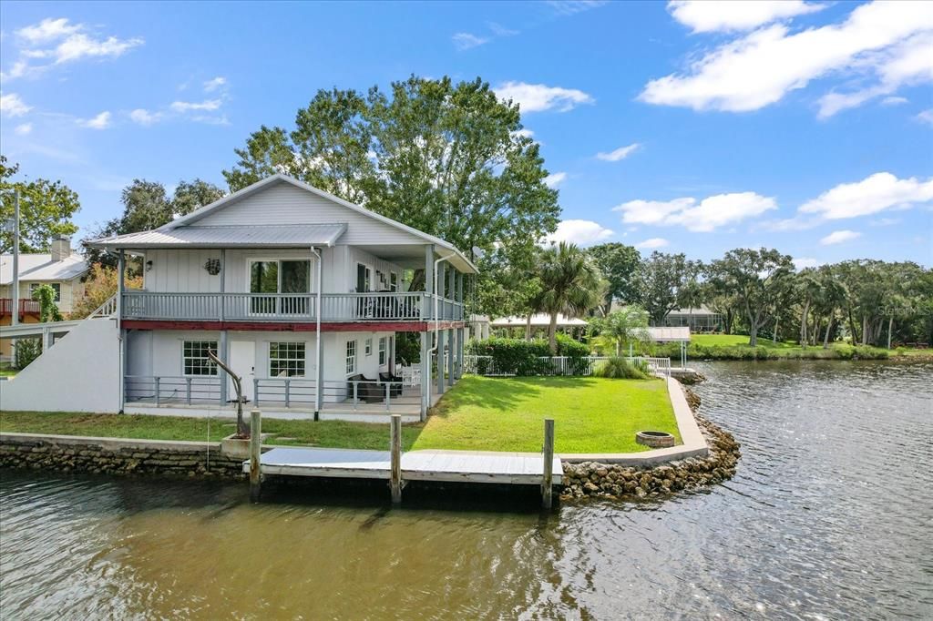 For Sale: $749,000 (2 beds, 2 baths, 1444 Square Feet)