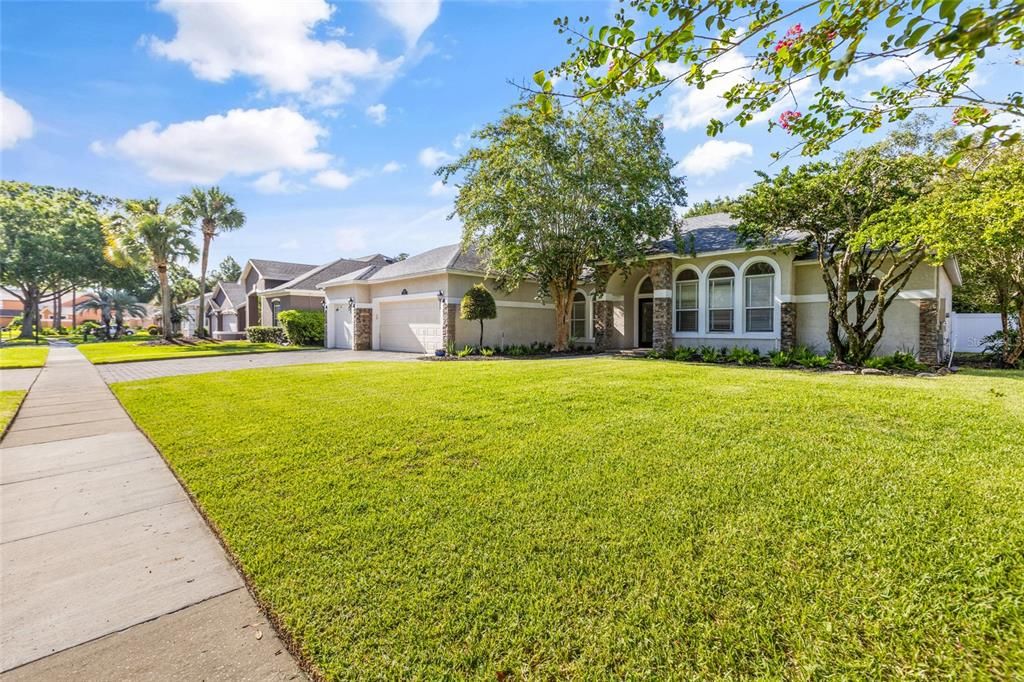 Active With Contract: $568,000 (4 beds, 3 baths, 2449 Square Feet)