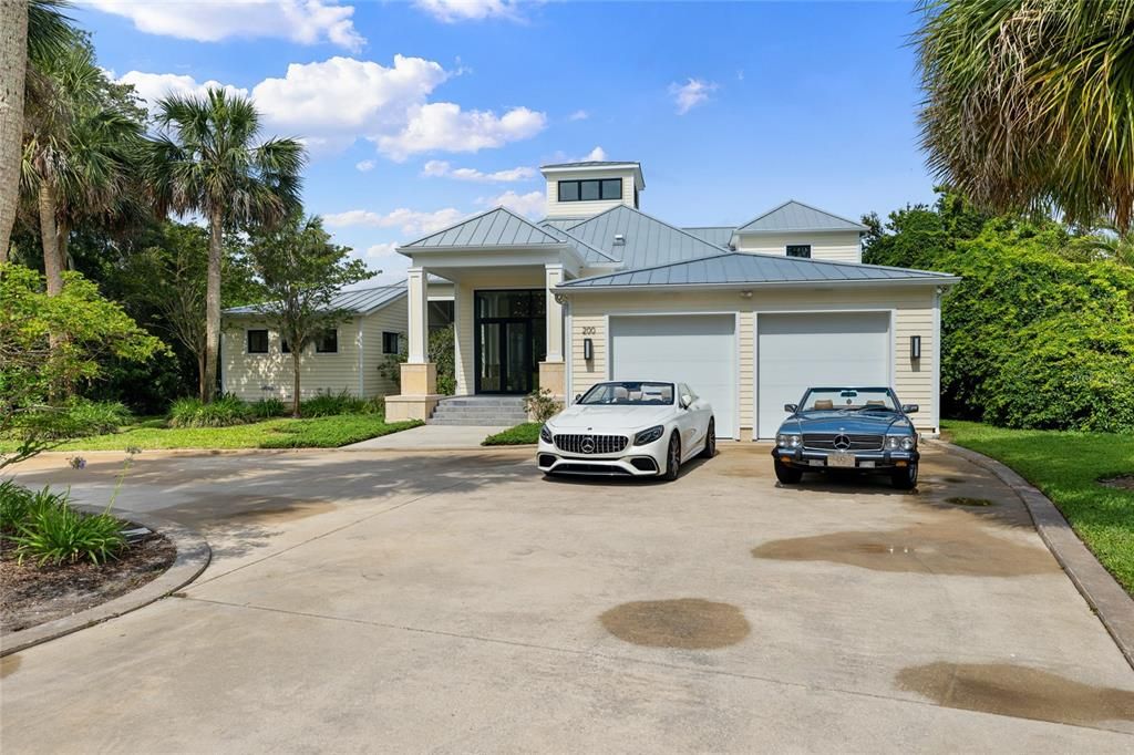 For Sale: $2,650,000 (3 beds, 3 baths, 3856 Square Feet)