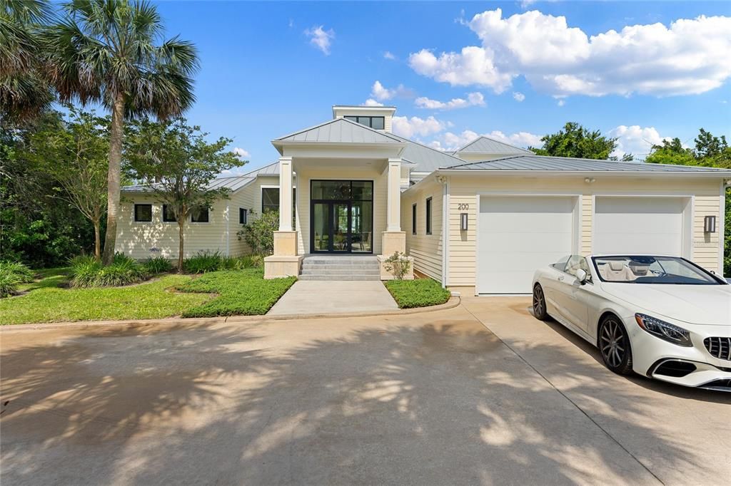 For Sale: $2,650,000 (3 beds, 3 baths, 3856 Square Feet)