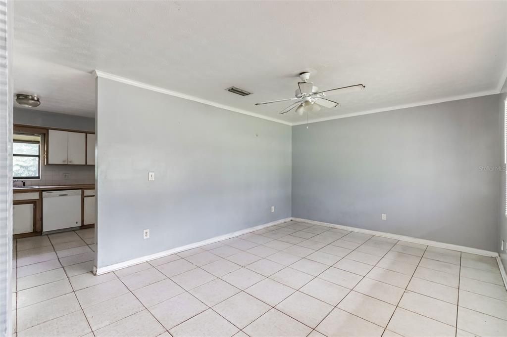 For Sale: $219,000 (4 beds, 2 baths, 1544 Square Feet)