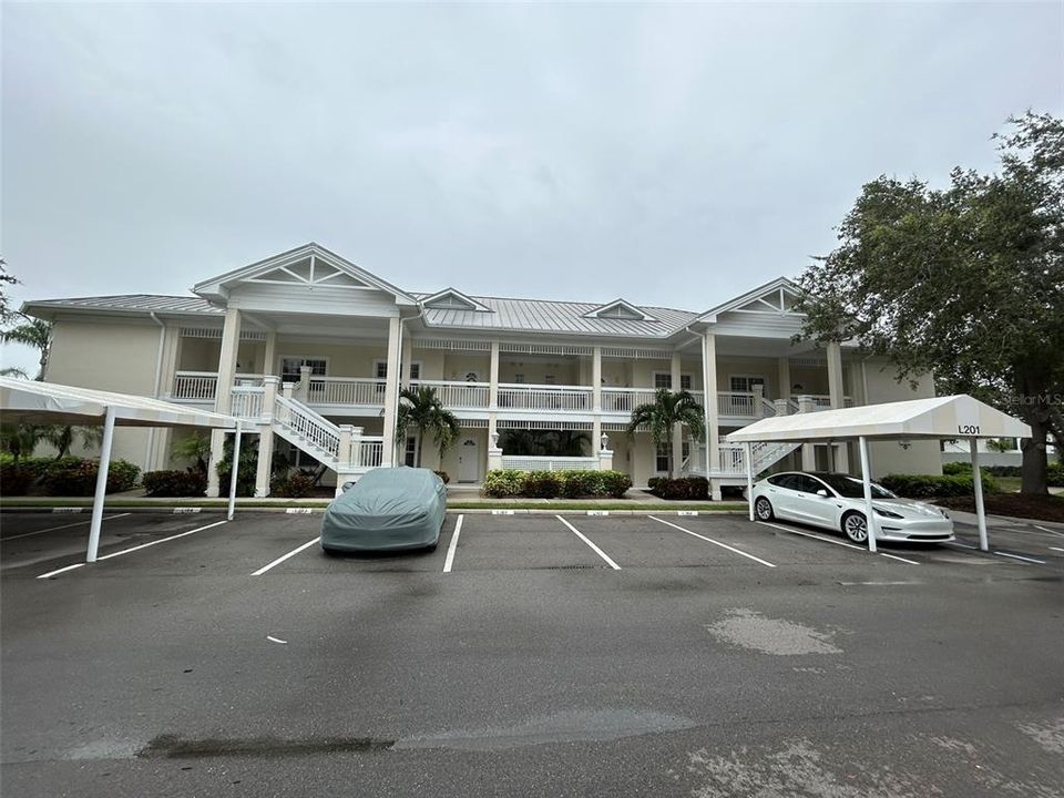 Recently Rented: $4,000 (2 beds, 2 baths, 1117 Square Feet)