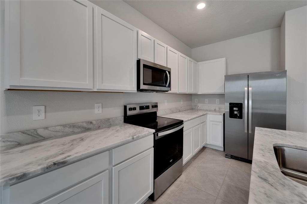 Active With Contract: $2,490 (3 beds, 2 baths, 1674 Square Feet)