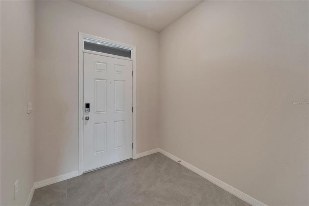 Active With Contract: $2,490 (3 beds, 2 baths, 1674 Square Feet)