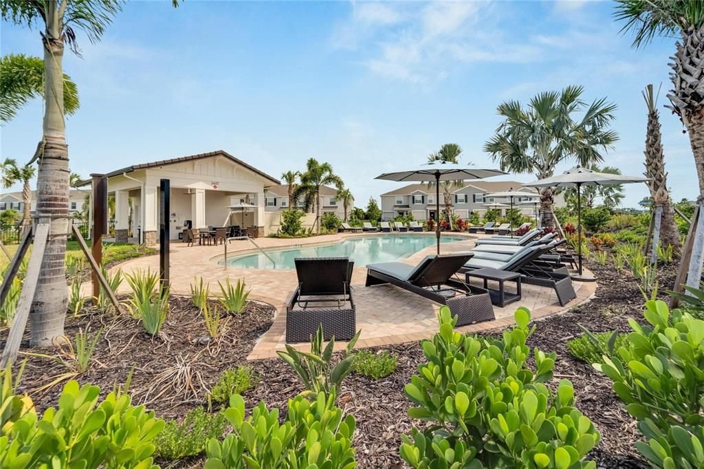 Active With Contract: $2,490 (3 beds, 2 baths, 1674 Square Feet)