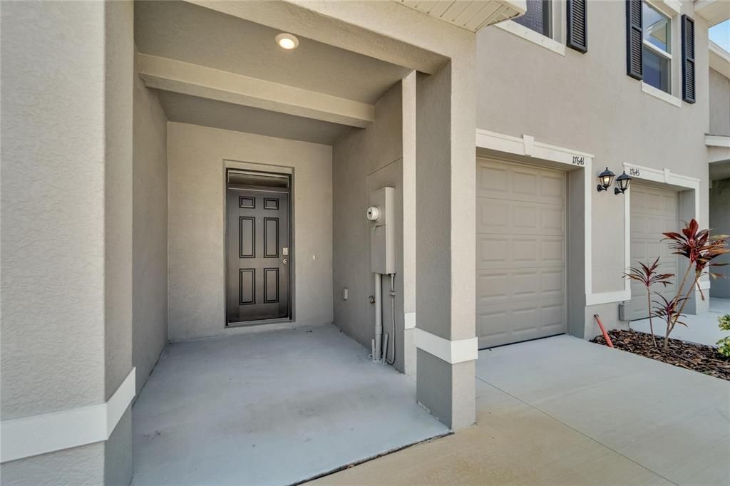 Active With Contract: $2,490 (3 beds, 2 baths, 1674 Square Feet)