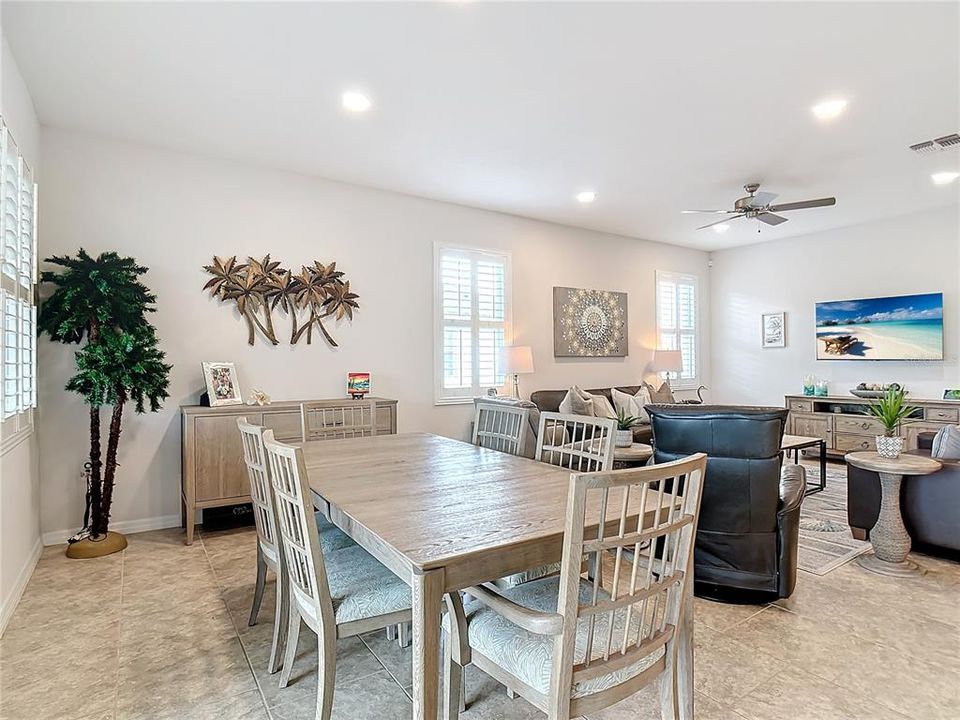 Active With Contract: $374,900 (2 beds, 2 baths, 1852 Square Feet)