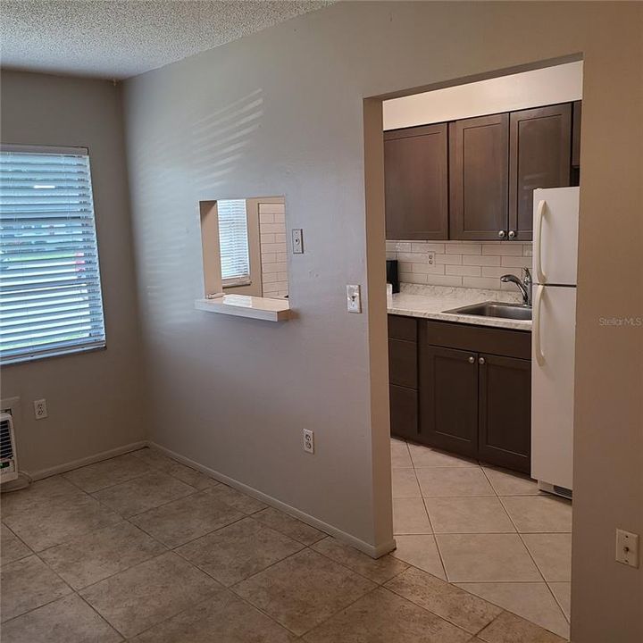 For Sale: $134,777 (1 beds, 1 baths, 403 Square Feet)