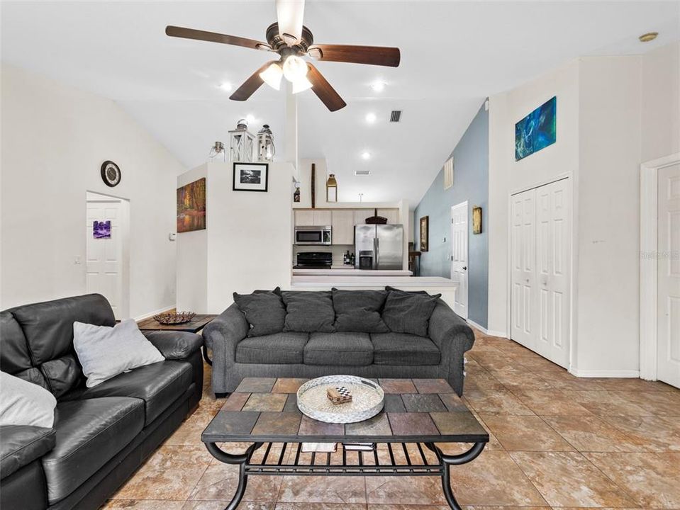 Active With Contract: $319,900 (3 beds, 2 baths, 1556 Square Feet)