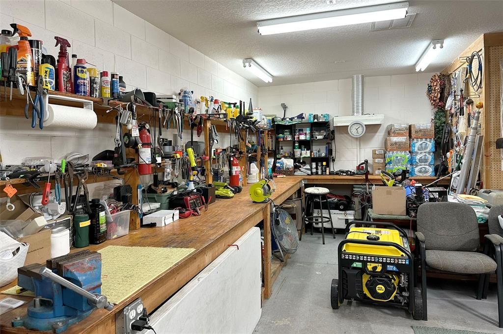 garage/ workshop