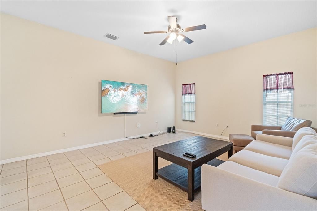 Active With Contract: $444,000 (4 beds, 2 baths, 2280 Square Feet)