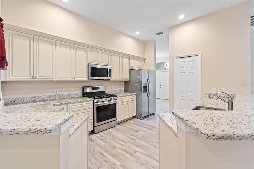 Active With Contract: $444,000 (4 beds, 2 baths, 2280 Square Feet)