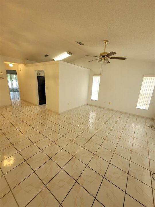 For Rent: $2,000 (2 beds, 2 baths, 1021 Square Feet)