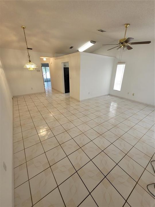 For Rent: $2,000 (2 beds, 2 baths, 1021 Square Feet)