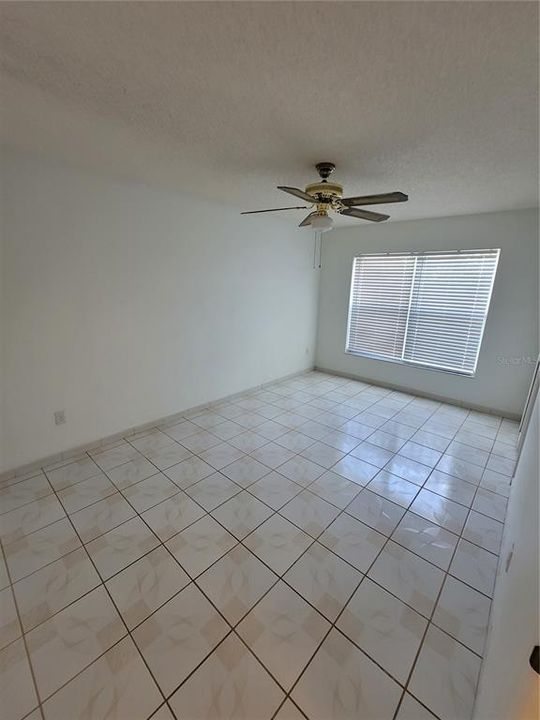 For Rent: $2,000 (2 beds, 2 baths, 1021 Square Feet)