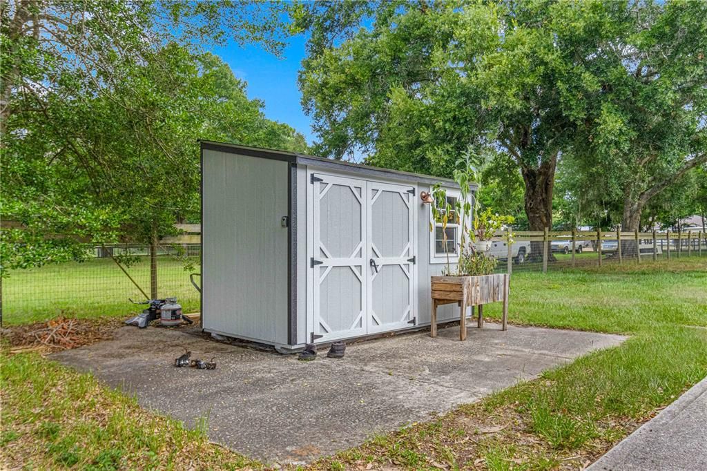 For Sale: $399,000 (3 beds, 2 baths, 1324 Square Feet)