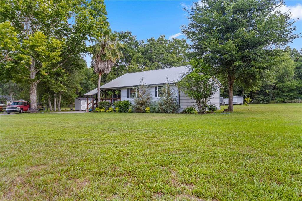 For Sale: $399,000 (3 beds, 2 baths, 1324 Square Feet)