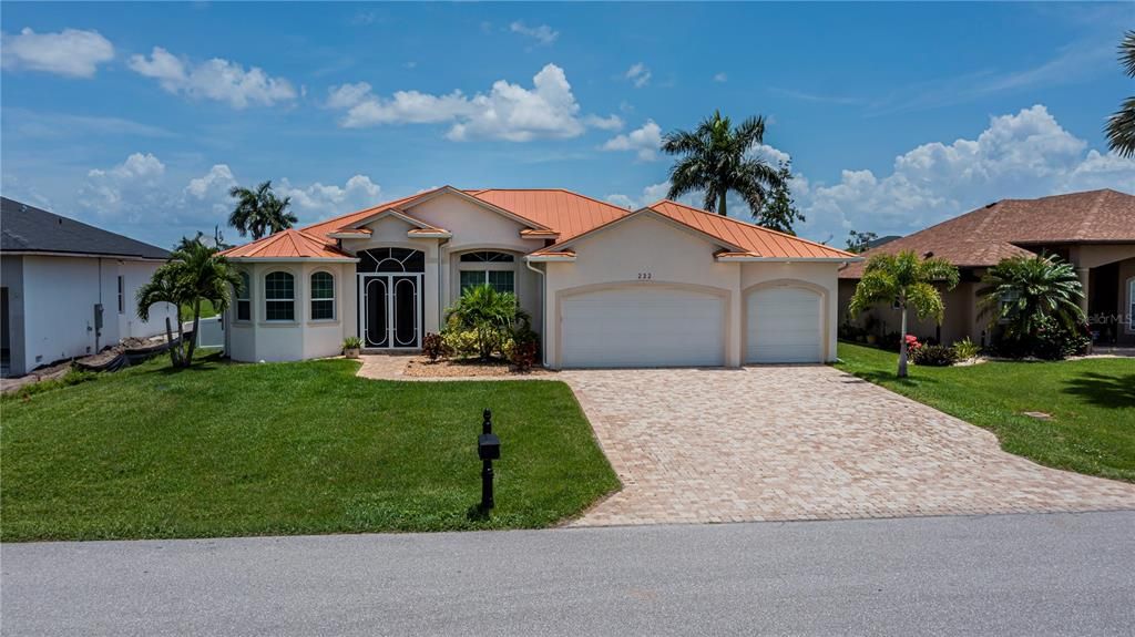 For Sale: $619,000 (3 beds, 3 baths, 2175 Square Feet)