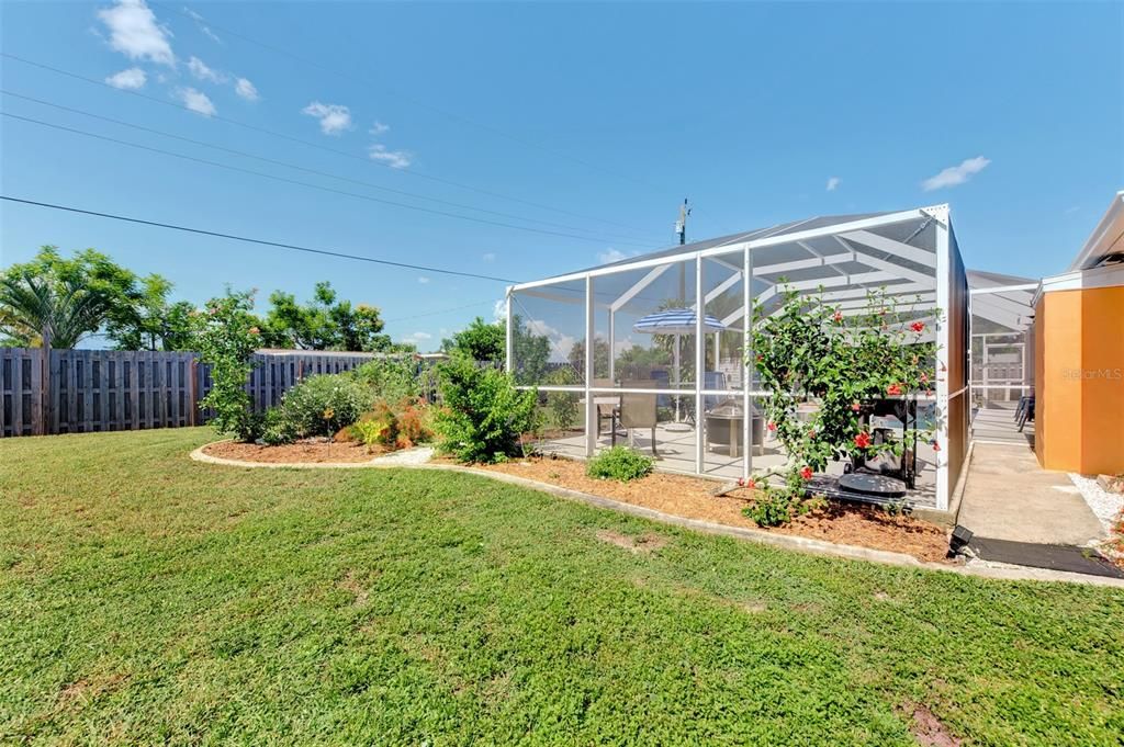 Active With Contract: $369,900 (3 beds, 2 baths, 1644 Square Feet)