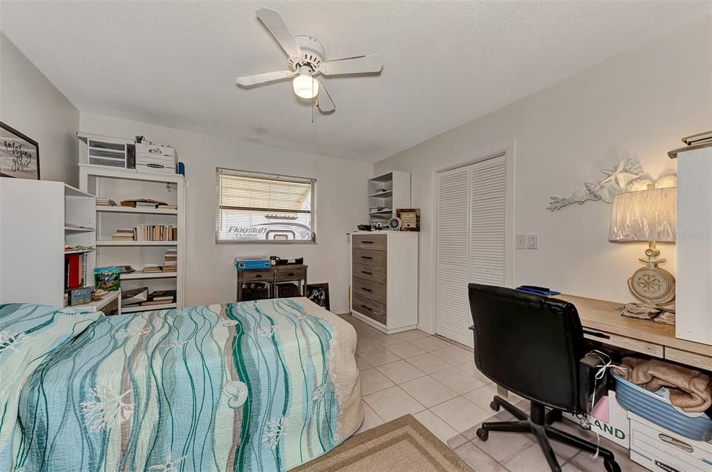 Active With Contract: $369,900 (3 beds, 2 baths, 1644 Square Feet)