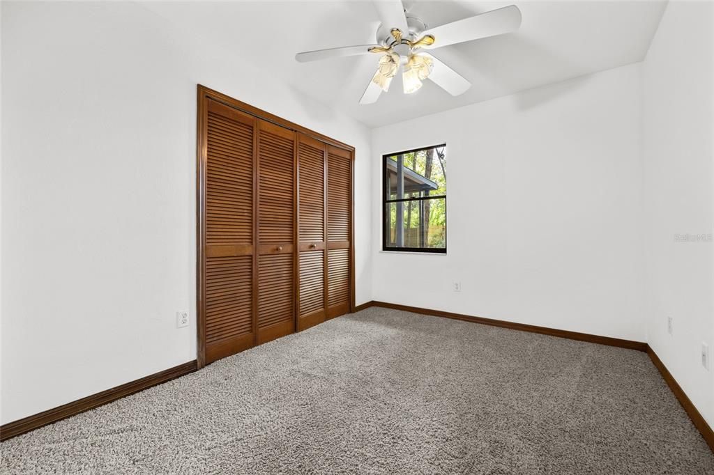 Active With Contract: $385,000 (4 beds, 2 baths, 1932 Square Feet)