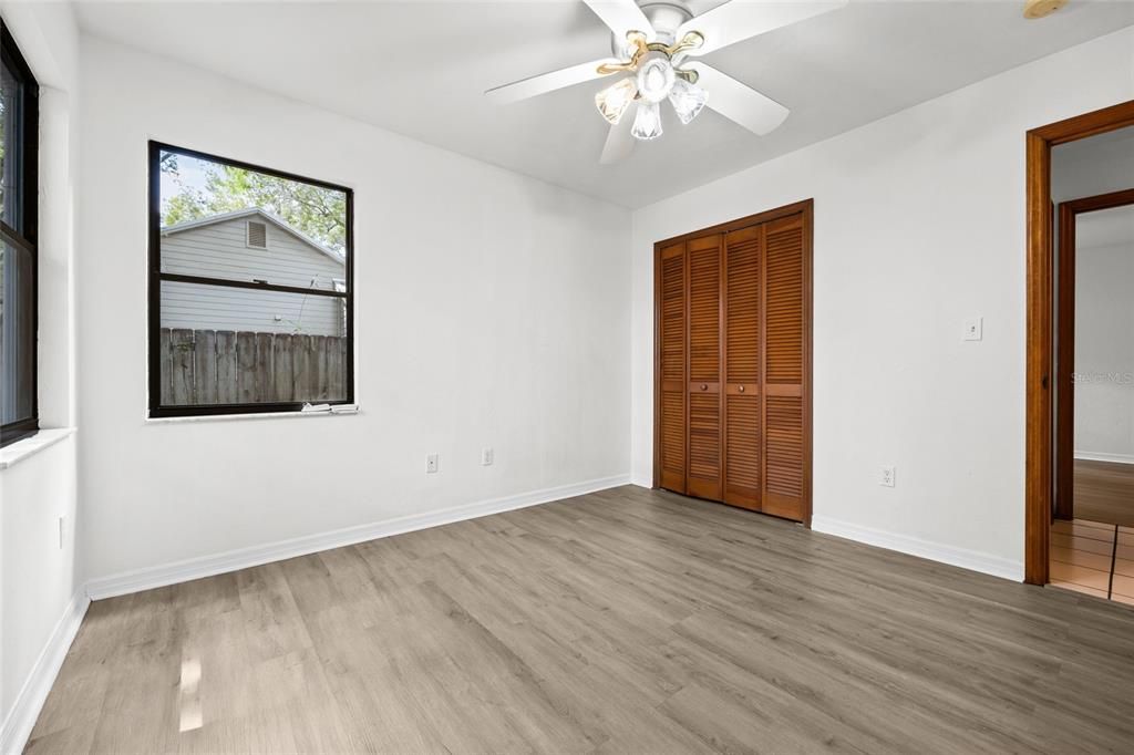 Active With Contract: $385,000 (4 beds, 2 baths, 1932 Square Feet)