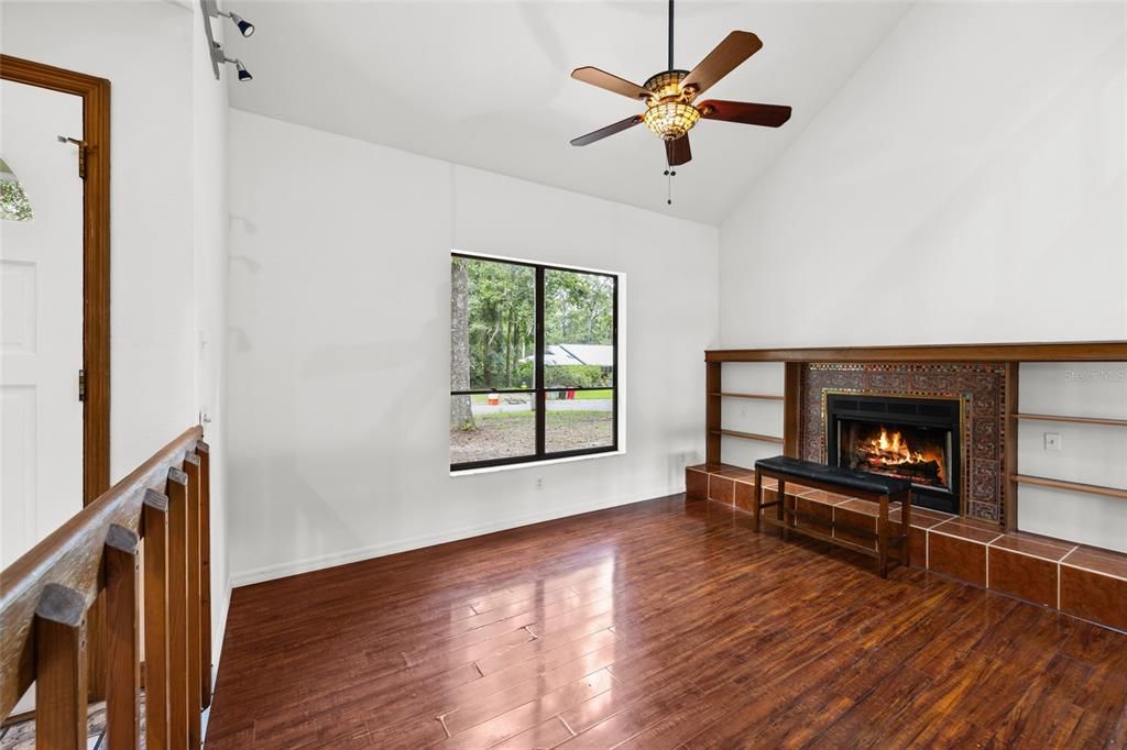 Active With Contract: $385,000 (4 beds, 2 baths, 1932 Square Feet)